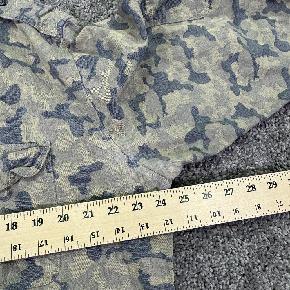 GRAY Saks Fifth Avenue Shirt Mens XL Gray Camo Long Sleeve Button Up Casual
